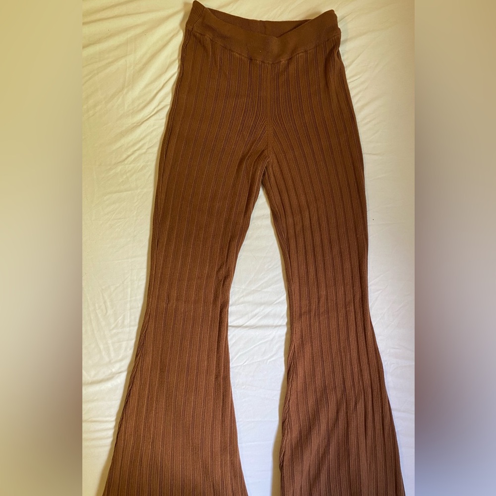 High Waisted Ribbed Flare Knit Pants